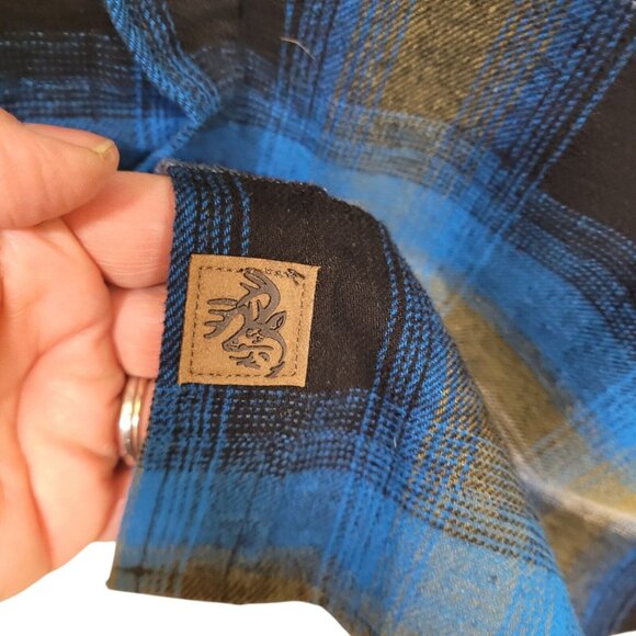 Legendary Whitetails Men's Size M‎ Buck Camp Flannel Shirt Cobalt Blue Plaid - Picture 10 of 15